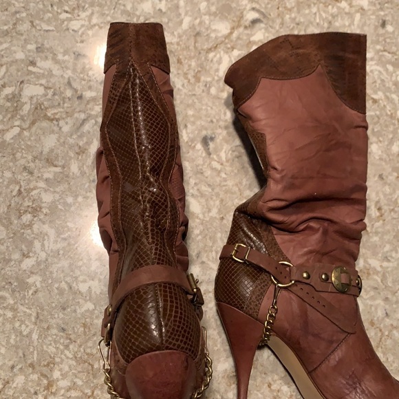 Wild Pair brown heeled boots - Picture 5 of 7